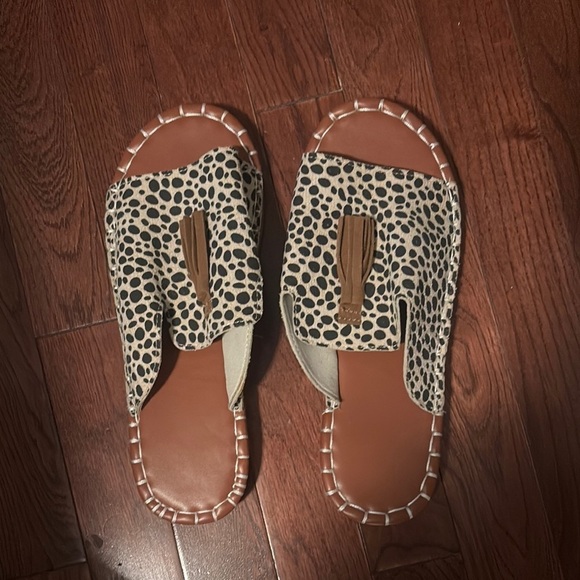 SHEIN Shoes - SHEIN Leopard Print Slide Sandals Size: 9 NWOT